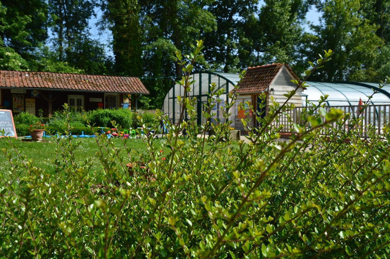 Camping Le Val De Trie Béhen Exterior foto